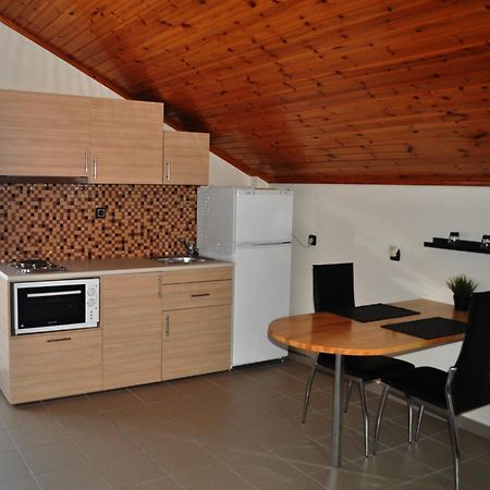 Mari-Christi Apartments Pórosz Kültér fotó